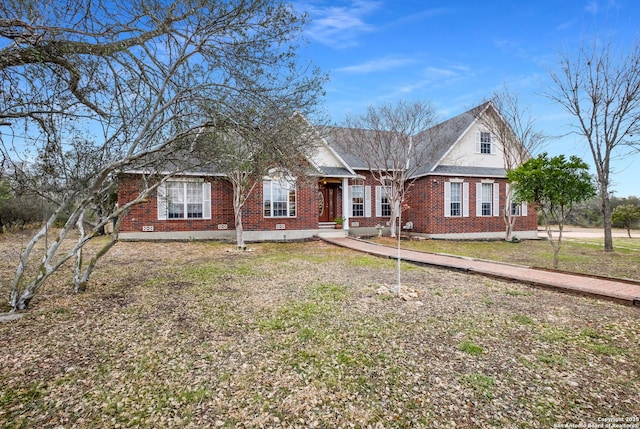 view of front of house with a front yard