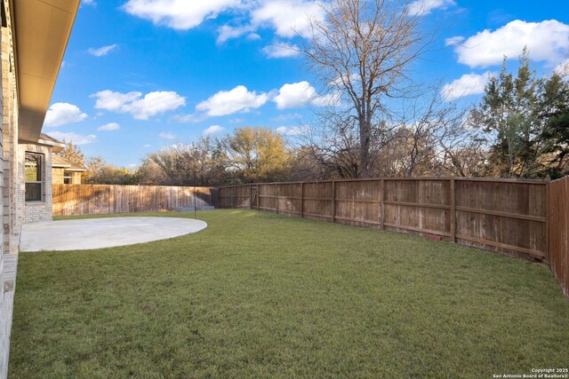 view of yard with a patio