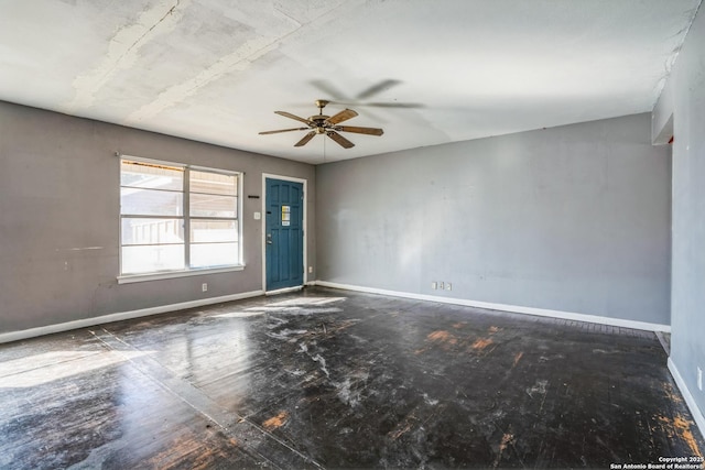 empty room with ceiling fan