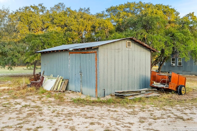 view of outbuilding