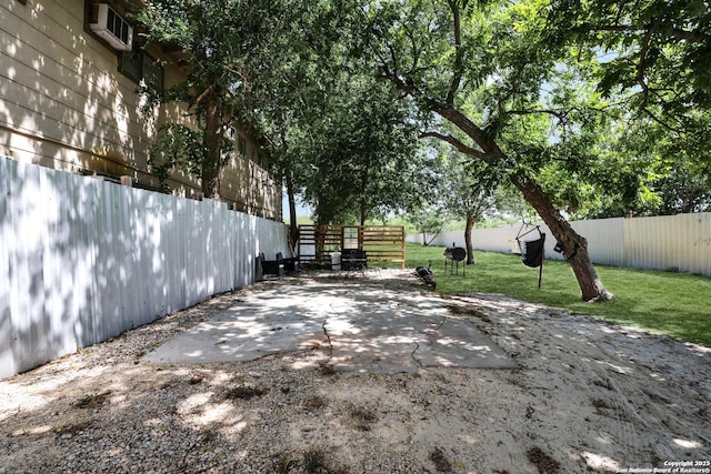 view of yard with a patio