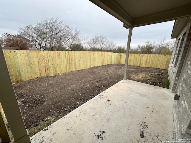 view of yard with a patio