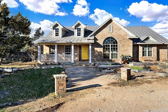 view of front facade featuring covered porch