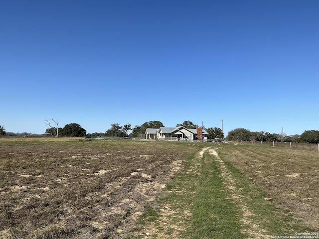 view of yard featuring a rural view