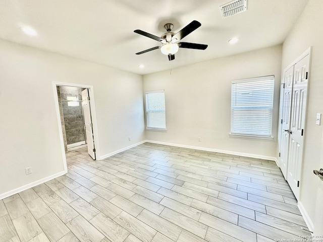 empty room with ceiling fan