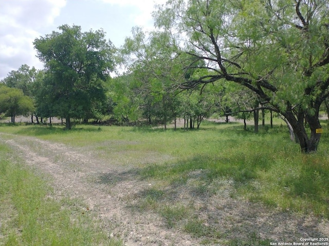 Listing photo 2 for 2210 E Stoneledge Dr, Kerrville TX 78028