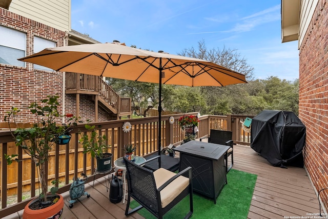 deck with grilling area