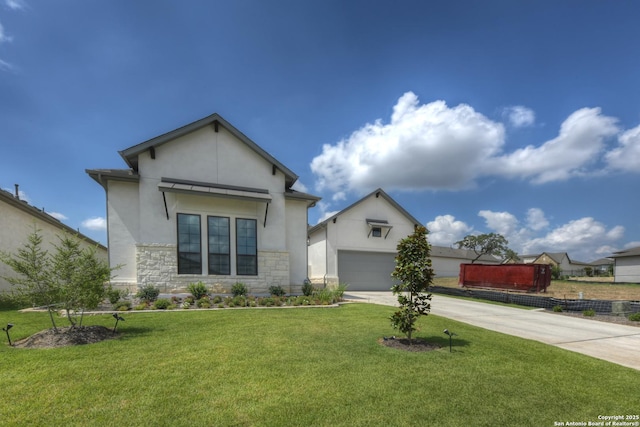 view of front facade with a front yard