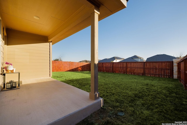 view of yard with a patio