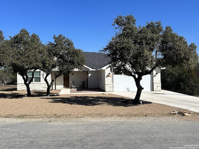 view of front facade with a garage