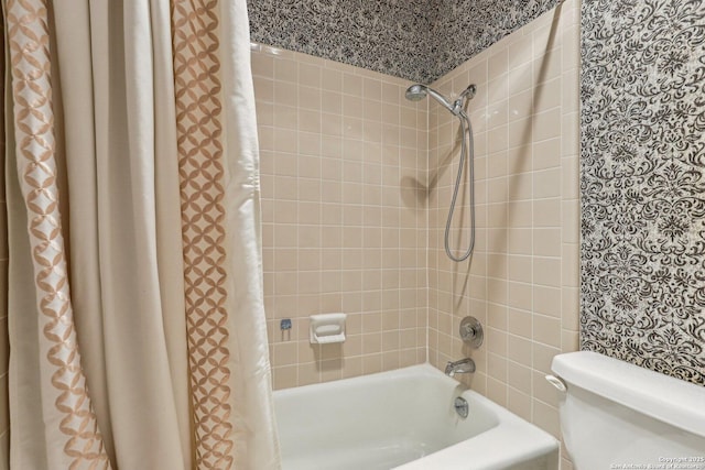 bathroom featuring shower / bathtub combination with curtain