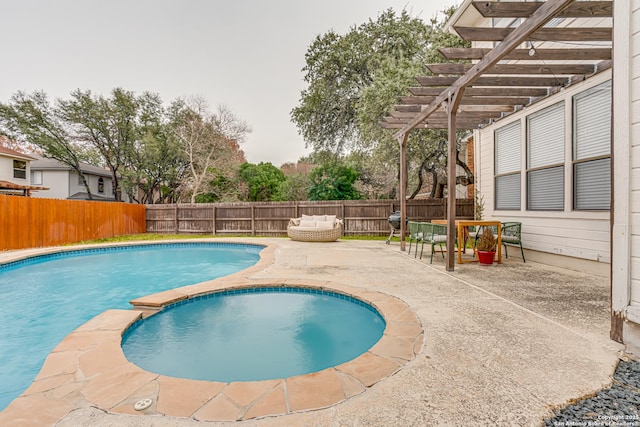 view of pool featuring a pergola, outdoor lounge area, a patio, and an in ground hot tub