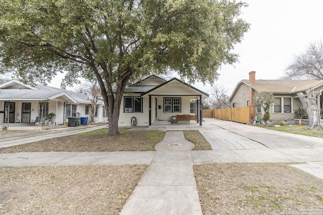 view of front of home featuring a porch