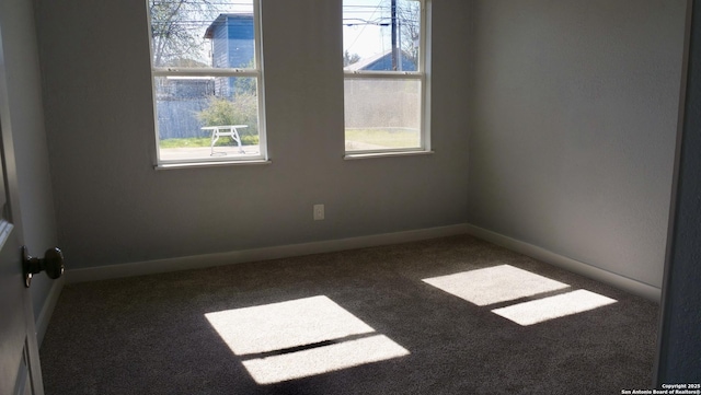 view of carpeted spare room