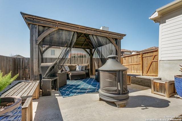 view of patio with outdoor lounge area