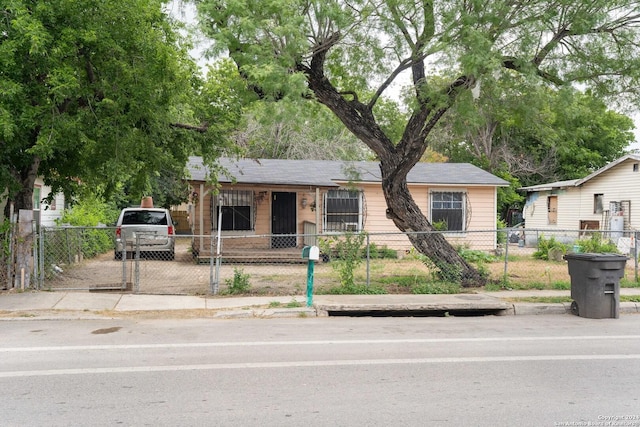 view of front of property