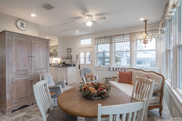 dining room with ceiling fan