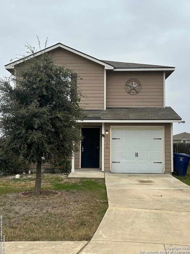 view of front facade featuring a garage