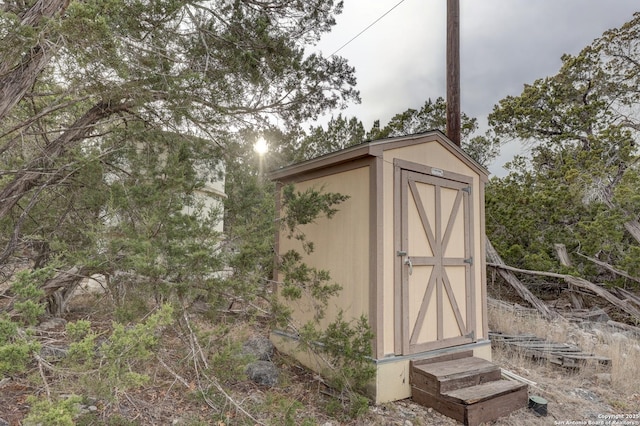 view of outbuilding