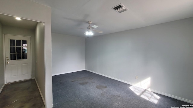 unfurnished room with ceiling fan