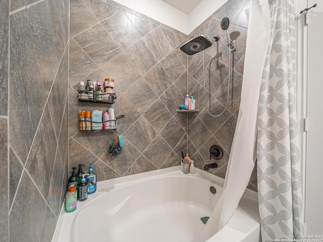 bathroom featuring shower / bath combo with shower curtain