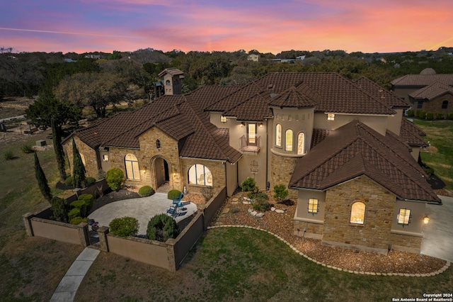 view of mediterranean / spanish-style house