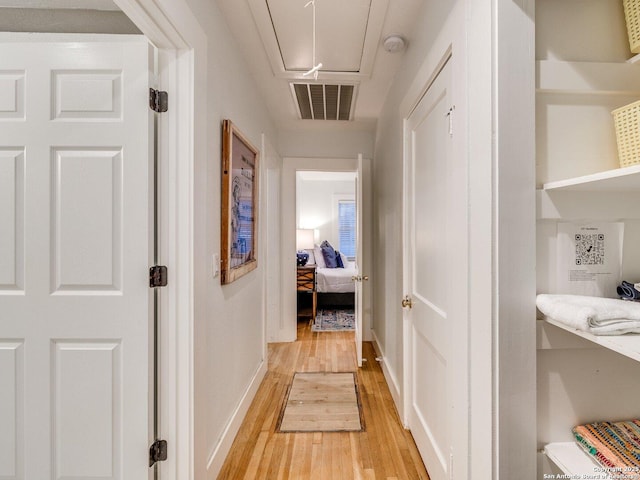 337 W Hackberry St, Fredericksburg, TX 78624 - corridor featuring light hardwood / wood-style floors
