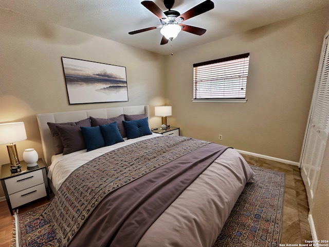 bedroom with ceiling fan