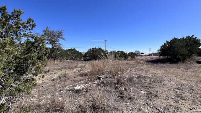 Listing photo 3 for 631 Whartons Dock Rd, Bandera TX 78003