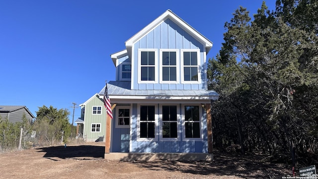 view of front of home