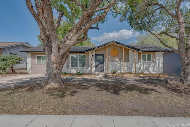 view of single story home