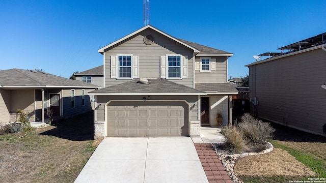 view of front facade featuring a garage