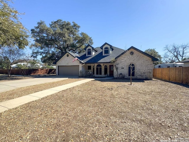 view of front facade with a garage