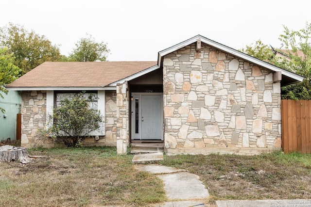 view of front of property