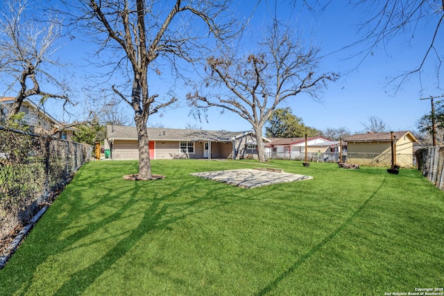 view of yard with a patio