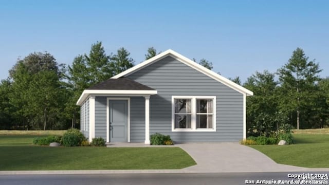 view of front of home featuring a front lawn