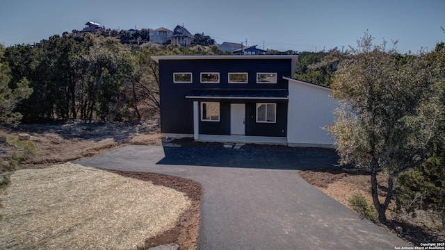 view of front facade featuring covered porch