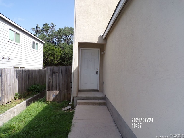 view of property entrance