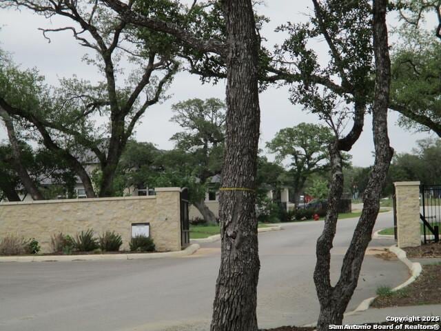 Listing photo 2 for 713 Fossil Springs Dr, Bulverde TX 78163