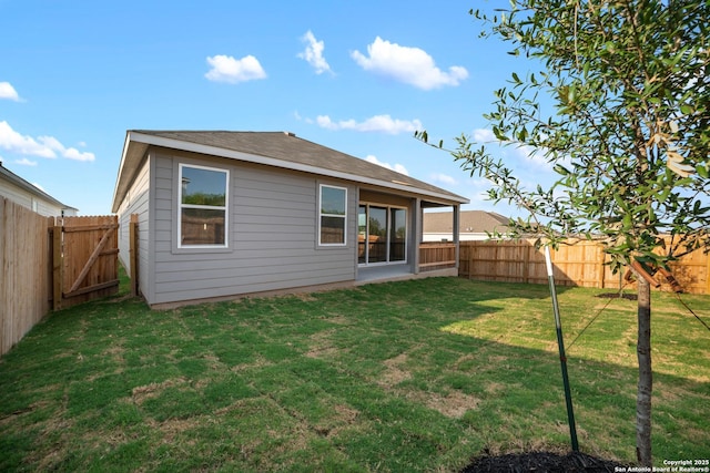 211 Ryan Xing, San Antonio, TX 78253 - back of property with roof with shingles
