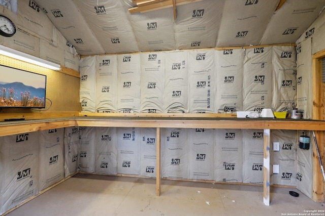 bathroom with concrete flooring