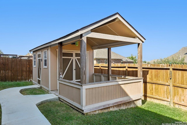 view of outbuilding