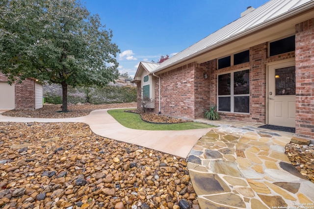 view of yard with a patio area