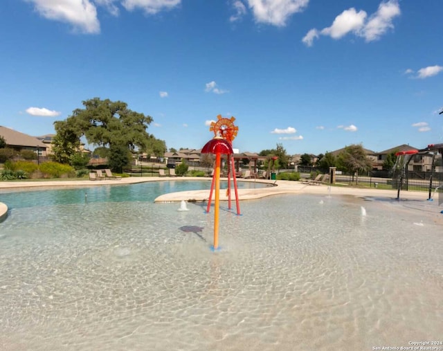 view of swimming pool