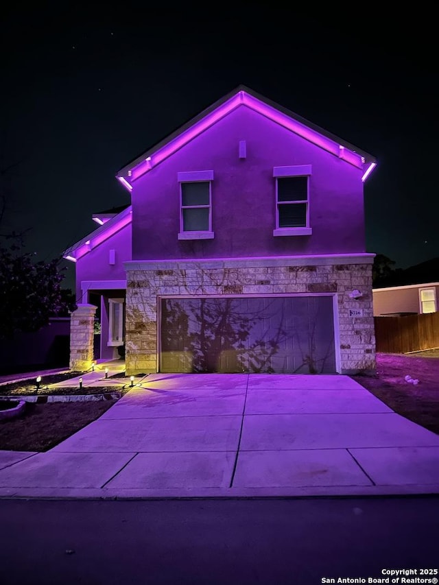 view of front of house featuring a garage