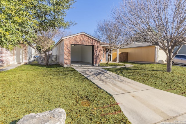 single story home with a front yard