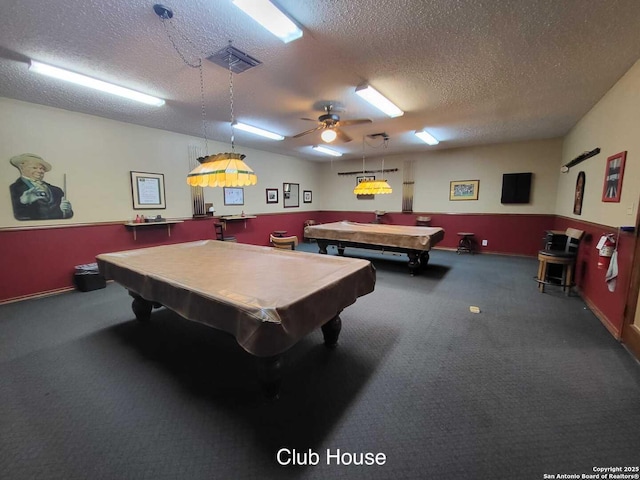 3601 Elm Ct, Schertz, TX 78108 - playroom featuring a textured ceiling, billiards, ceiling fan, carpet, and visible vents