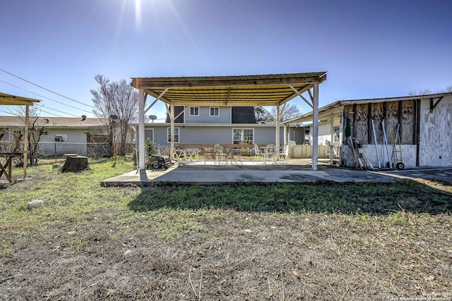 view of yard with a patio