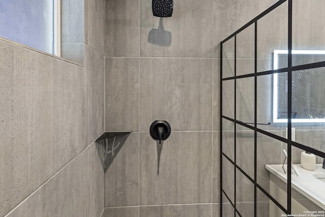 interior details with tiled shower