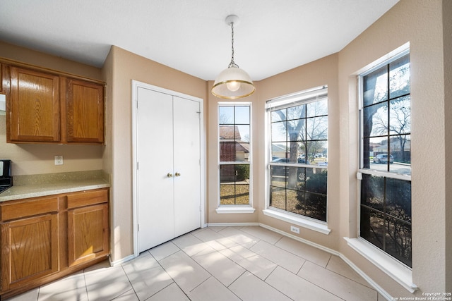 kitchen with pendant lighting